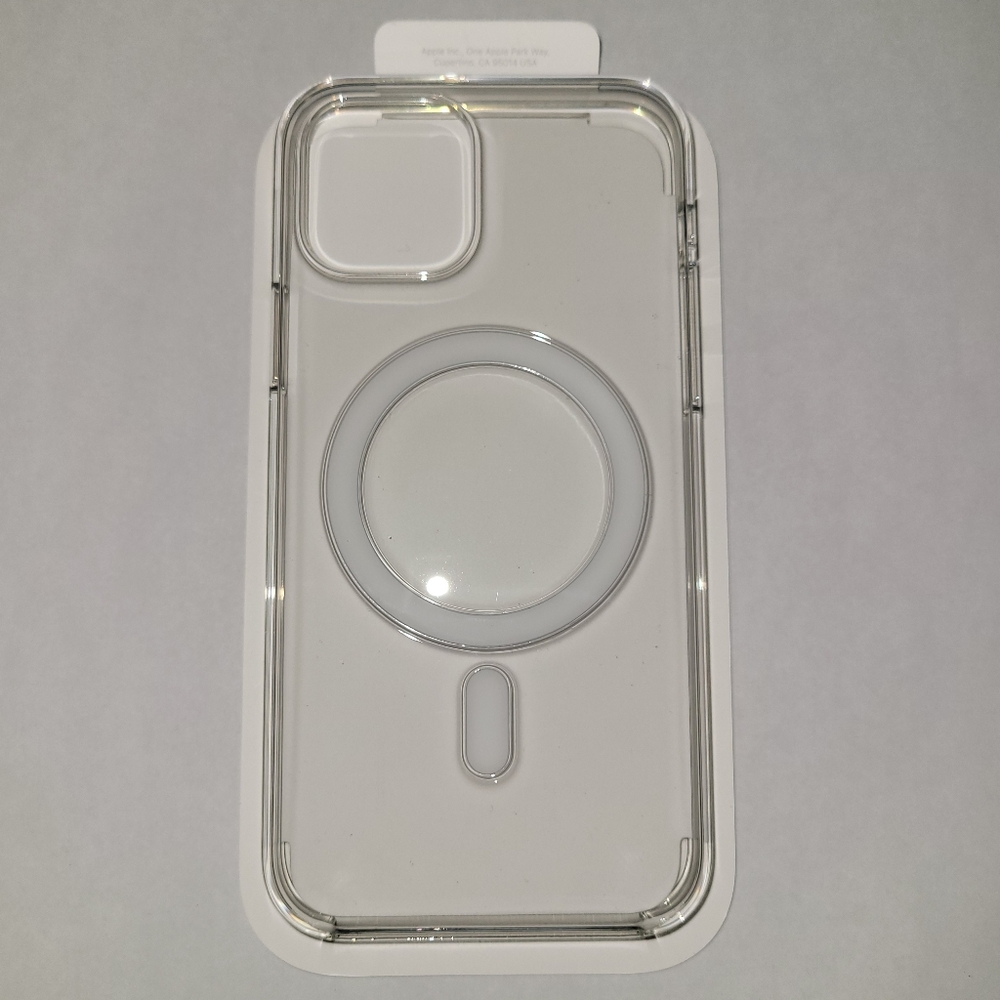 Apple Clear Case with MagSafe for iPhone 12 & iPhone 12 Pro